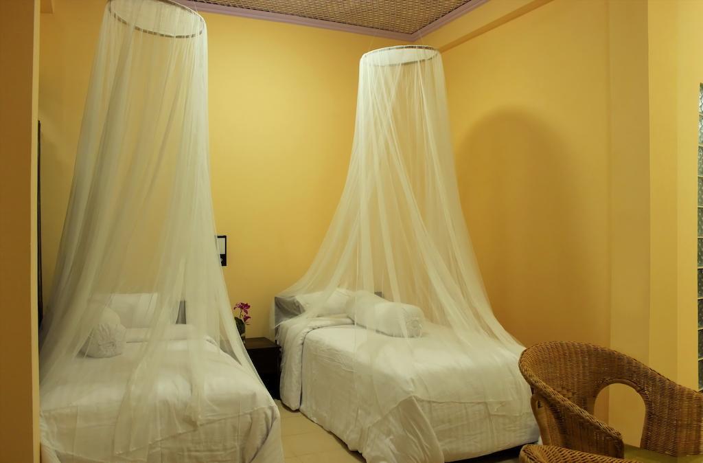 Ary'S Lagoon Bungalow & Hotel Karimunjawa Room photo