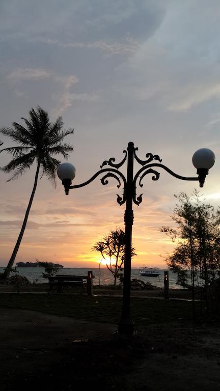 Ary'S Lagoon Bungalow & Hotel Karimunjawa Exterior photo