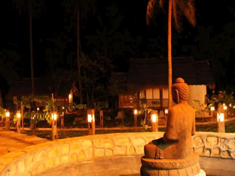 Ary'S Lagoon Bungalow & Hotel Karimunjawa Exterior photo